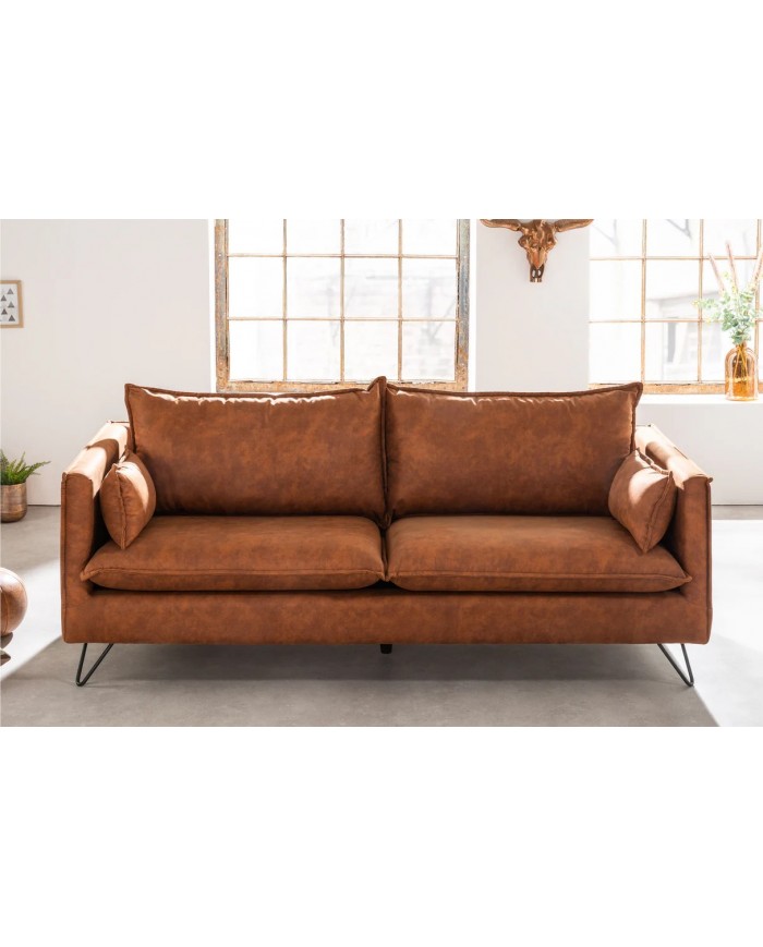 Canapé DAKOTA 195 cm – Microfibre marron antique, style rétro vintage avec pieds épingle design