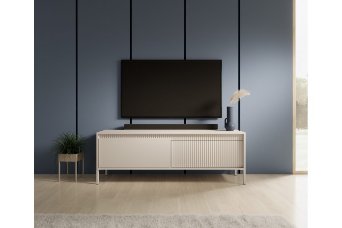 Meuble TV 2 portes Sculptural 157 cm avec façades rainurées beige LUXOR CREMA
