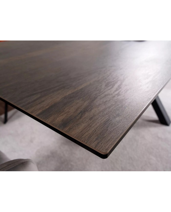 Table extensible plateau céramique espagnole à effet bois et structure métal COLOMBO