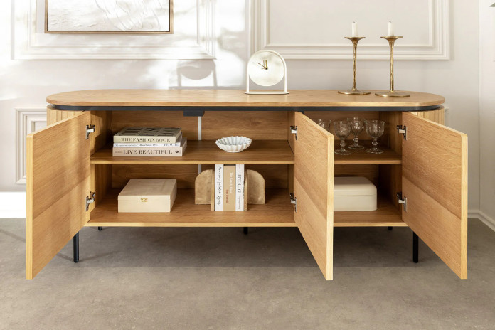 Buffet ATHOS 160 cm — Chêne Naturel & Pieds Noirs métal  Le meuble qui impose l’ordre. Le style en plus.