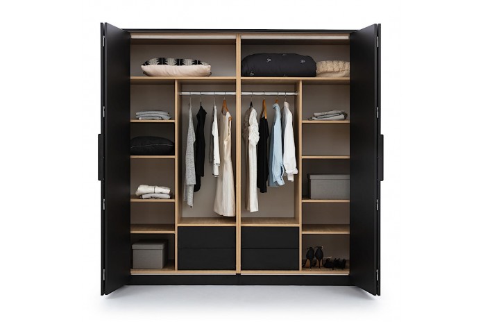Armoire 204 cm chêne huilé avec portes accordéon et LEDs Loft Black