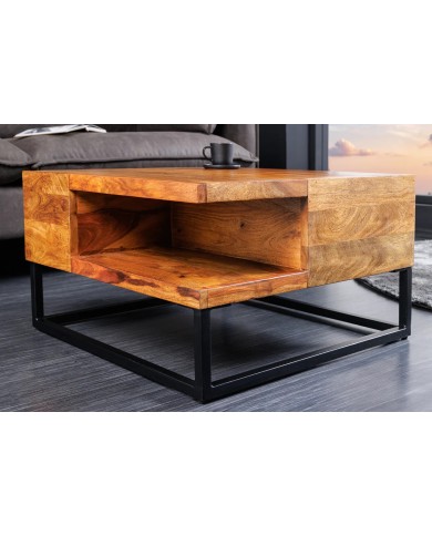 Table Basse CUBO – L'Élégance du Bois Massif et du Design Artisanal