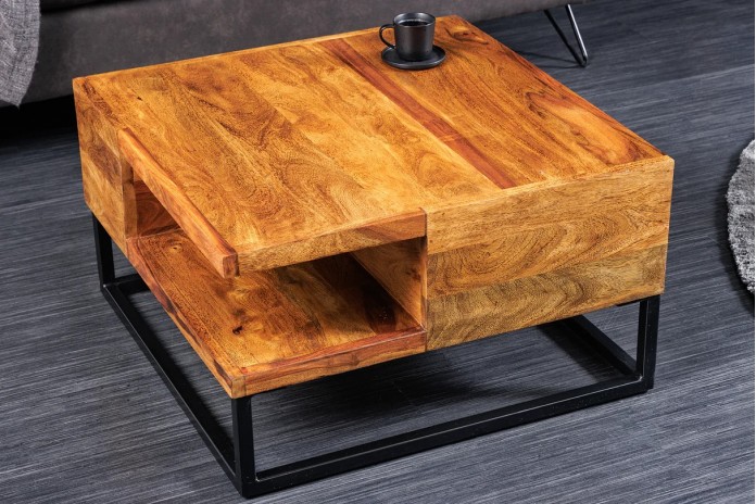 Table Basse CUBO – L'Élégance du Bois Massif et du Design Artisanal