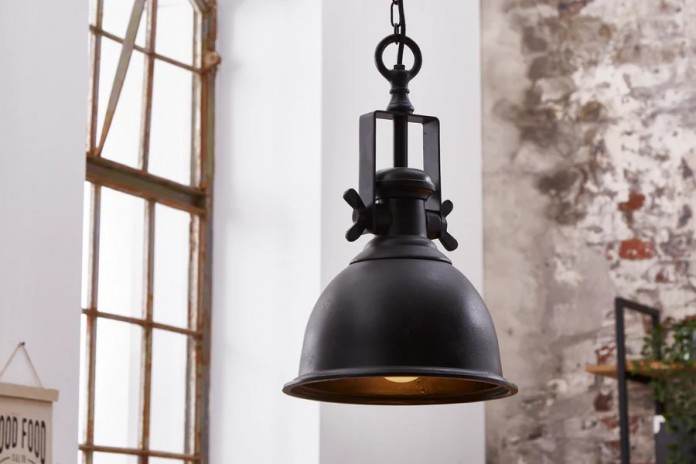 Lampe à suspension INDUSTRIAL en métal noir style industriel – L’Élégance de l’Artisanat Industriel