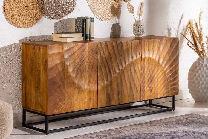 Buffet en bois massif avec reliefs 3D manguier marron et pieds en métal noir 140 cm Scorpion